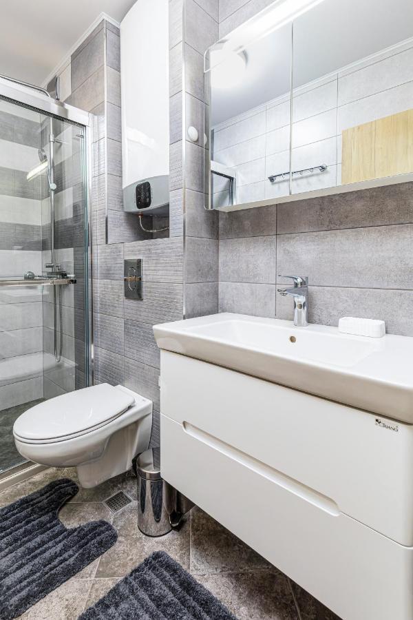 Apartamento Stylish 1Bd Flat With A Parking Spot By Flat Mаnager Plovdiv Exterior foto